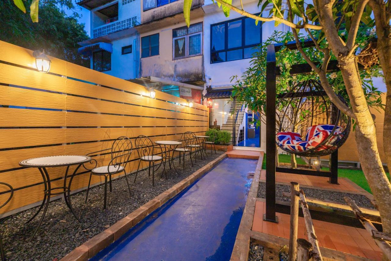 Hostel Marco Polo Phuket Poshtel & Bistro Exterior foto